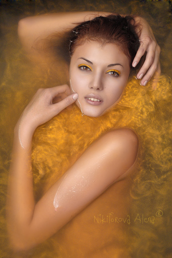 主题为“水”的设计（二）—— Alena Nikiforova的水中美人